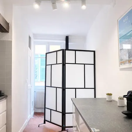 Charme Du Vieux-nice - Cocon Lumineux A 100 M De La *