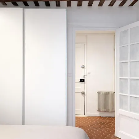 Апартаменты Charme Du Vieux-nice - Cocon Lumineux A 100 M De La Ницца