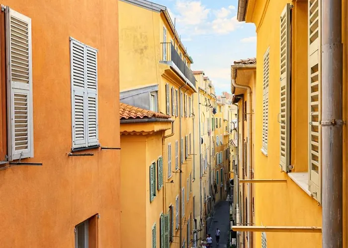 Charme Du Vieux-nice - Cocon Lumineux A 100 M De La Апартаменты Ницца