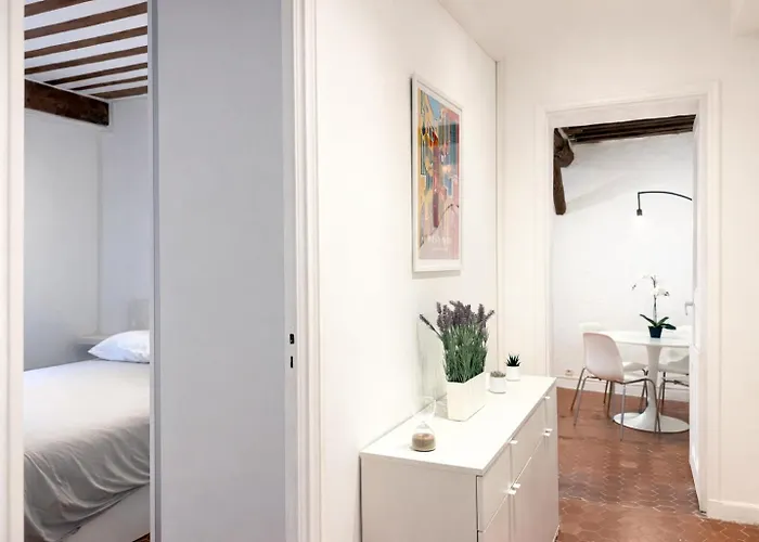 Charme Du Vieux-nice - Cocon Lumineux A 100 M De La Апартаменты