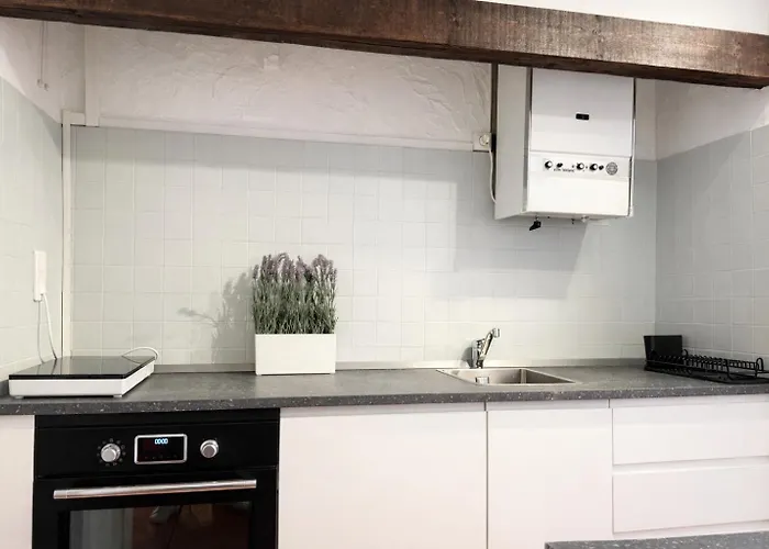 Charme Du Vieux-nice - Cocon Lumineux A 100 M De La